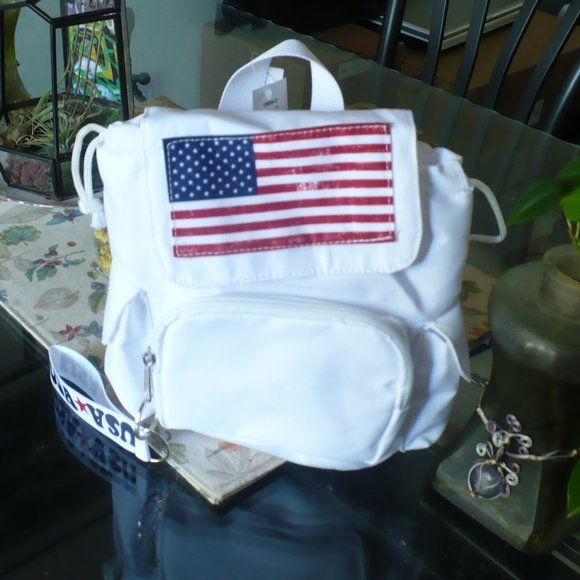 ❤️ Icing New Small Backpack USA Red, White & Blue - Picture 2 of 6